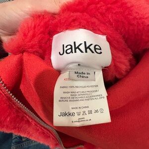 Jakke Red Faux Fur Jacket Lisa Says Gah!